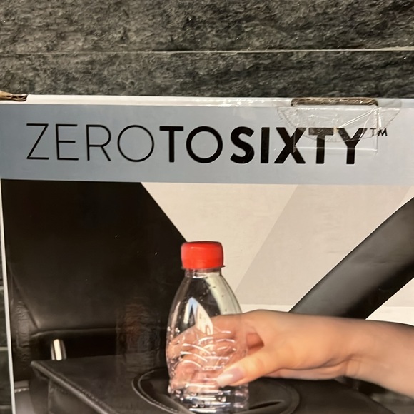 Insulated Vehicle Trash Bin - Picture 5 of 7